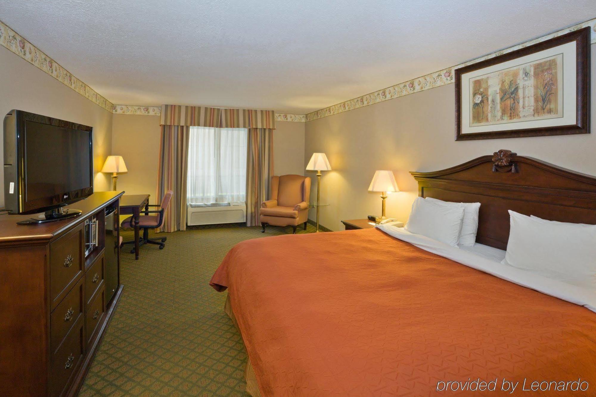 Express By Ihg 3*