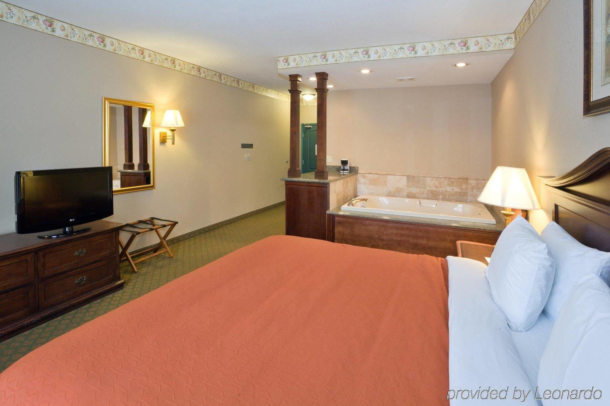 Express By Ihg 3* Jackson